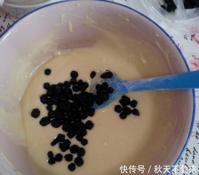 蓝莓酸奶马芬蛋糕,烘焙小白也能轻松做