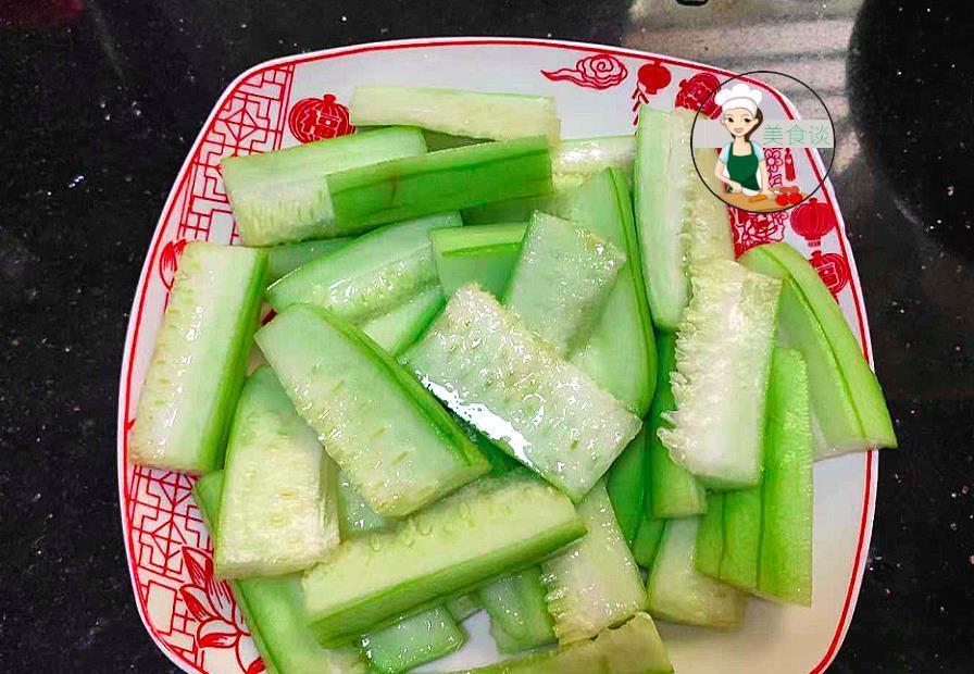 入味|夏天此蒸菜多做给家人吃，蒸一蒸7分钟出锅，真鲜嫩！营养不上火