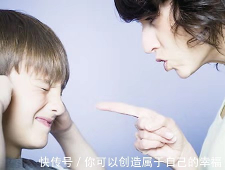 妈妈|男孩高铁上买了三份饭,被妈妈大声斥责,乘客:孩子要被教坏了