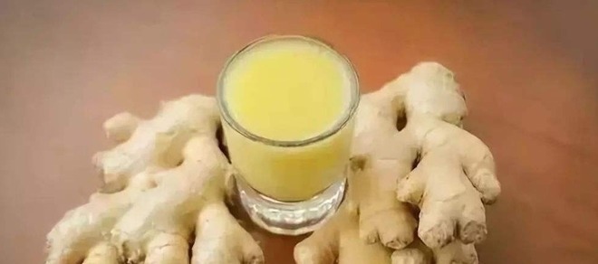 保存生姜千万别放冰箱！教你1个窍门，不干不坏放一年都新鲜