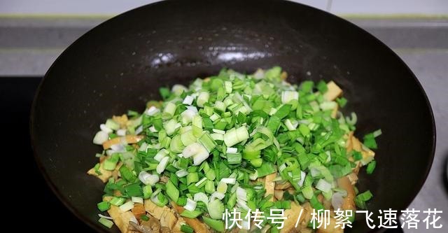 肉丝|香辣豆腐炒肉丝,又软又嫩,弹性十足,味道浓郁倍儿下饭!
