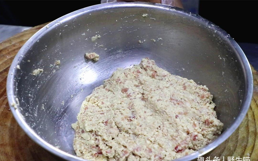 豆腐里打2个鸡蛋,竟然这么好吃!天天吃都不腻,上桌汤汁都不剩