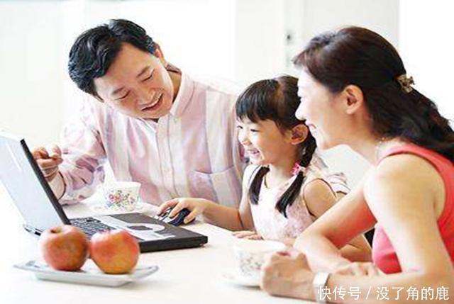 嫌弃|爸爸穿工作服去开家长会，却遭女儿嫌弃，丢下一句“真给我丢人”