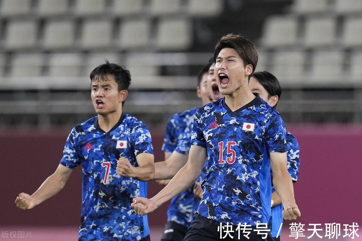 效力|17-1!日本男足再次完胜中国男足，双方差距悬殊，国足遭打击，李铁麻烦了