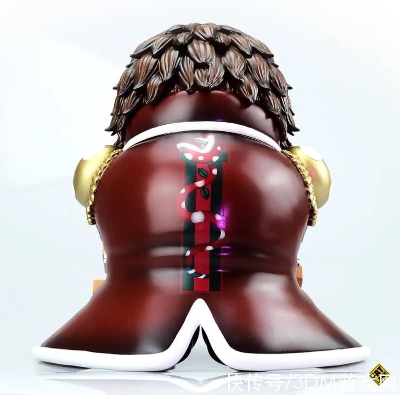 超级马里奥|超级马里奥联动海贼王手办 水管工化身传奇海盗罗杰