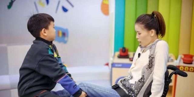 桑兰自曝经济窘迫,一年用2千根导尿管,曾因没钱反复消毒使用