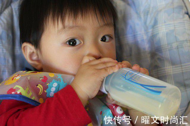 喝牛奶|小男孩坚持喝牛奶2年,身高只有110cm,医生:喝奶的时间点不对
