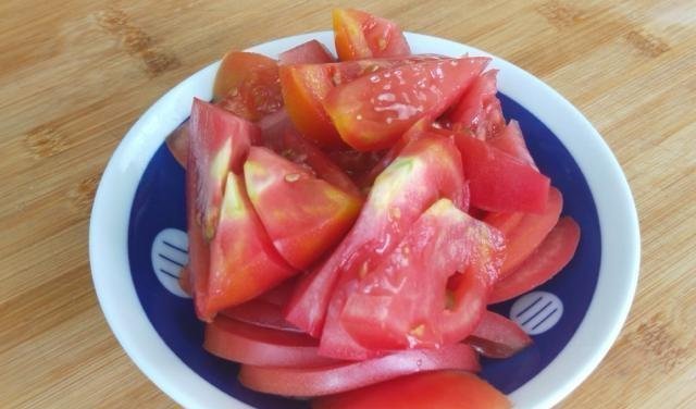 茄子最好吃的做法,6元成本10分钟上桌,很多人没有吃过,太香了