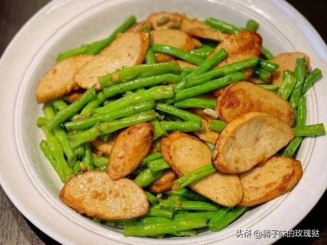 下饭菜|米饭要遭殃的美食家常菜推荐：葱油烧鸡，香菇炒肉片，肉卷炒豆角