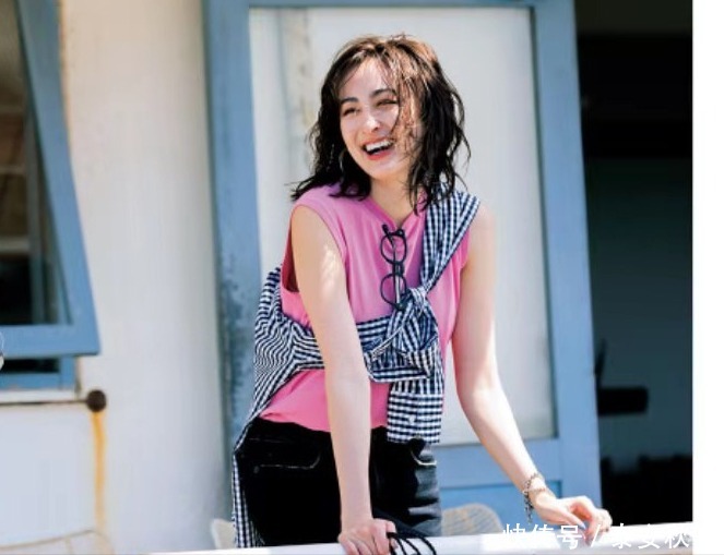 穿搭|6月里的“清甜温柔风”穿搭示范:清凉、好看,很美嫩!