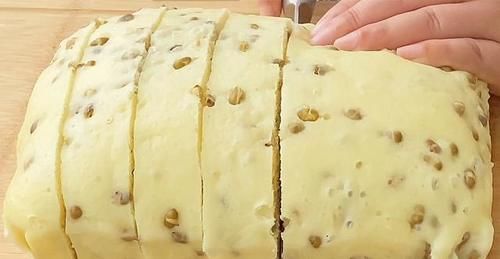 白糖|夏天多吃绿豆，教你一个做法，加2个鸡蛋进去，出锅香甜又暄软