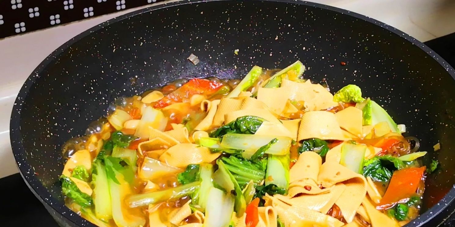 干豆腐|天一凉，就馋这道炖菜，6块钱做一锅，又香又解馋，上桌汁都不剩