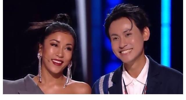 張碧晨|《好聲音2021》首播收視登頂，八位導(dǎo)師喧賓奪主，學(xué)員特色不明顯