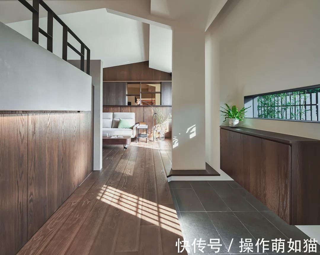 座椅子|只因在日本留过学,47岁的他回农村重建二层老宅,场面极度舒适