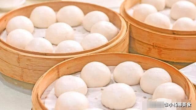 面团|卖馒头的大爷说漏嘴，蒸馒头时加点“它”，蒸出的馒头香甜松软