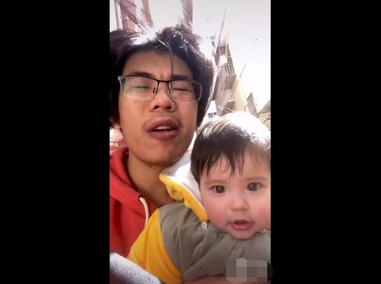 小孩|扎心!全职奶爸被举报拐卖小孩!只因“形象潦草”