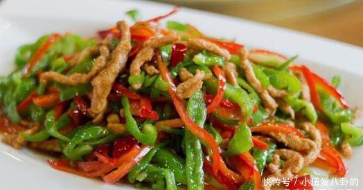 今天来几个下饭菜,豆腐干肉酱、鱼香茄子、青椒肉丝