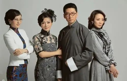 诗人!徐志摩写了一首肉麻情诗,被多次选入语文课本,好多老师都不敢细讲!