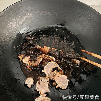 吃了这碗不辣的麻辣香锅，一口下肚感觉超暖