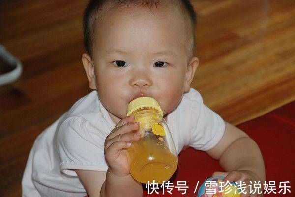 脾胃|越来越多的孩子脾虚积食,医生苦劝:这些黑名单的食物,别喂娃了