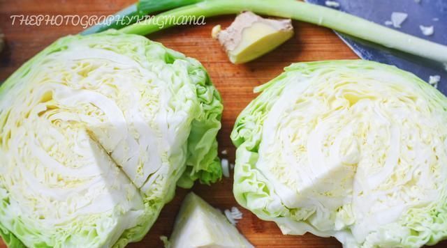 韭菜|入秋后,我家最爱吃这菜包的饺子,比韭菜鲜,比肉香,便宜又营养