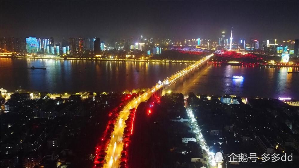 航拍大型实景光影秀|航拍《夜上黄鹤楼》和大桥夜景