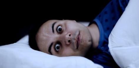 食物|失眠、睡不着？此3种食物多吃点，可悄悄的“赶走”失眠