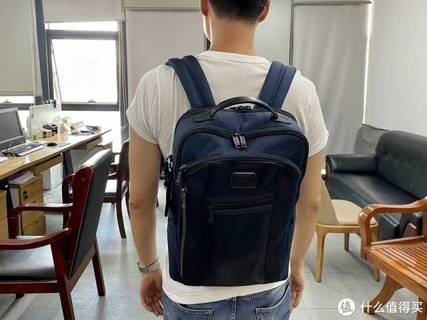 d走下“神坛”的TUMI，Davis双肩包虽然耐用但细节拉跨