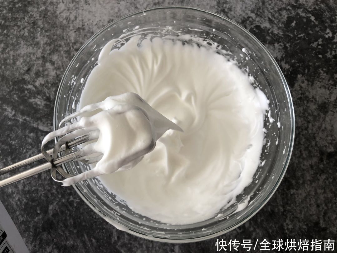 爆棚|整粒无花果切块蛋糕，让夏日甜蜜爆棚