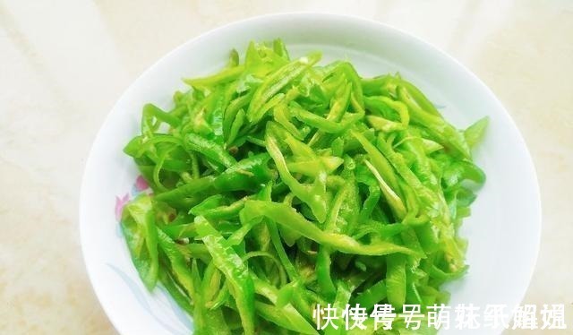 大厨|辣椒炒鸡蛋怎么做好吃第一步不是放油,按照3步走,堪比大厨!