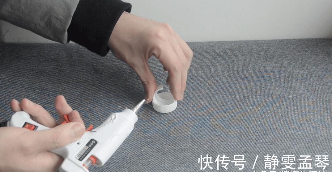 阳台|塑料瓶盖别再丢了, 改造一下, 放在阳台上有大用处, 看完赶紧试试