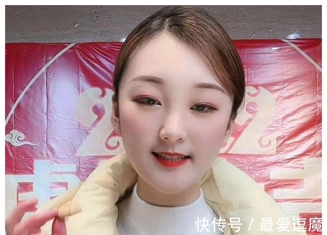 大衣嫂|陈亚男引起公愤？未经同意私自挂产品链接，商家得知后要求下架