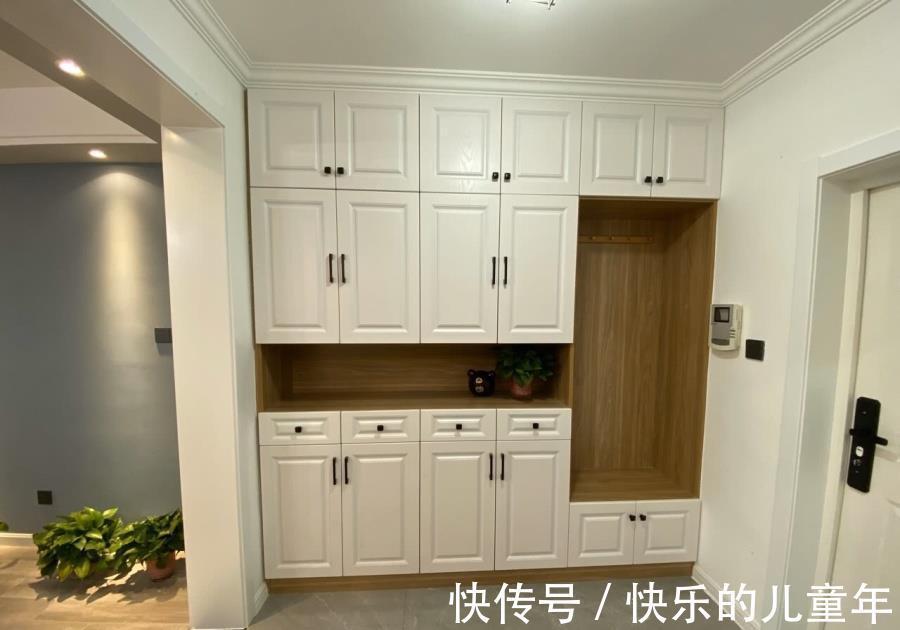 客餐厅|年轻人都喜欢这样的装修,效果很漂亮,电视墙简约又大气,晒晒!