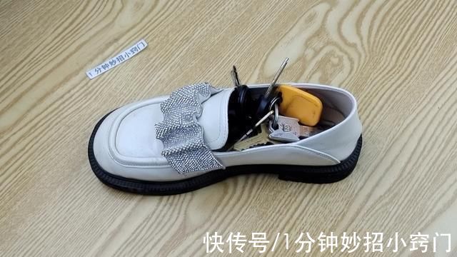 出门忘带钥匙不用怕，不用找开锁匠!一个塑料瓶盖，轻松解决难题