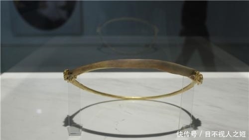 项链|艺术家何云昌:取出肋骨做成项链送给5个情人,如今他怎么样了?