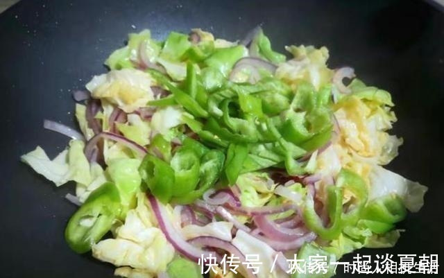 洋葱|洋葱和它是绝配，做法简单，美味下饭，软化血管，血管通畅了