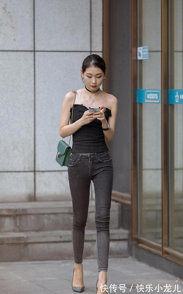 搭配 打底裤的多种风格搭配,轻松展现姣好身形,大方优雅