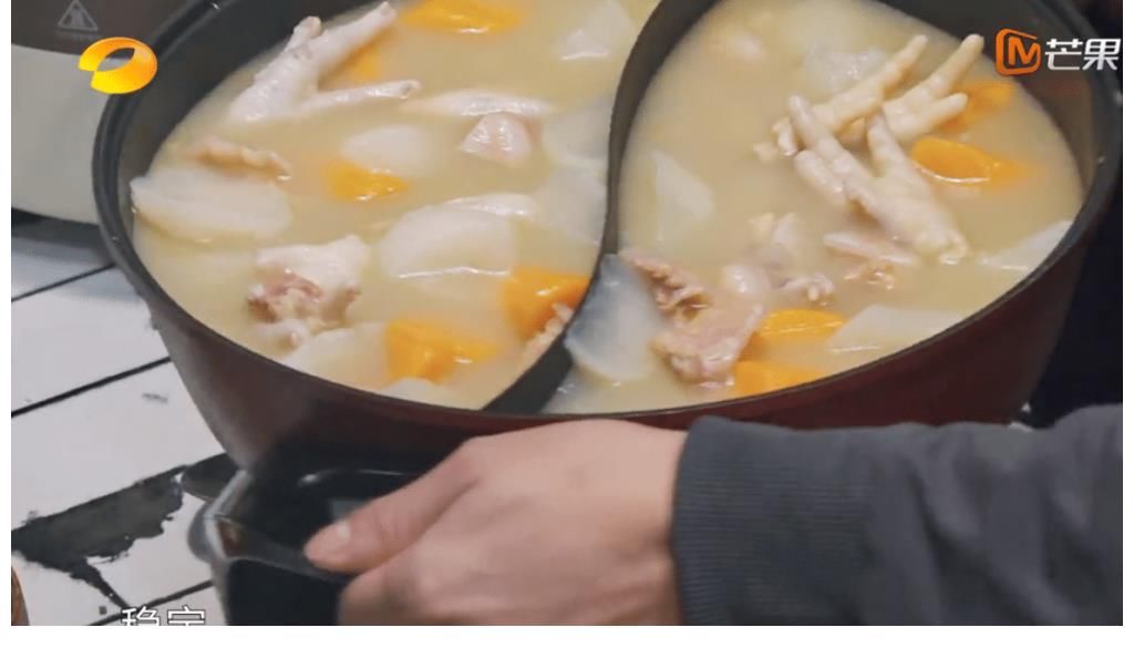 嘉宾们|嘉宾们为何都夸赞黄磊厨艺?看清《向往5》录制方式,想吐槽都没机会