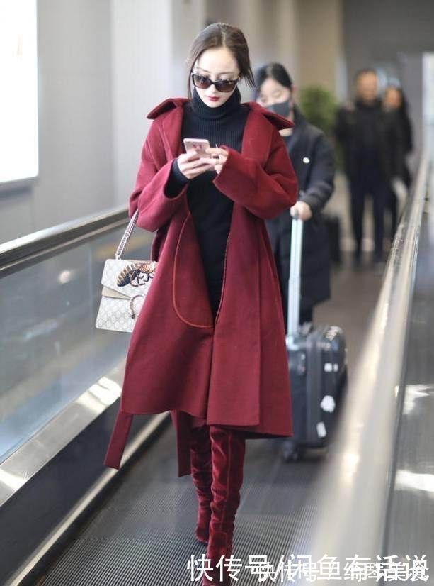酒红色 四五十岁女人,秋冬大衣别选这几种“姨妈色”,显俗气还掉档次