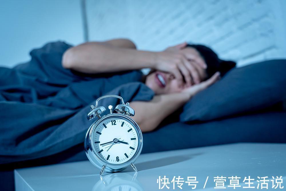 失眠|每天睡不着,躺床上就兴奋?睡前3件事轻松入睡!