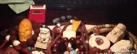 文玩|逛文玩地摊儿,一定要管住嘴!