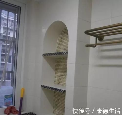 置物架|卫生间不要装置物架，就在墙上装这种，好看实用还不占地方