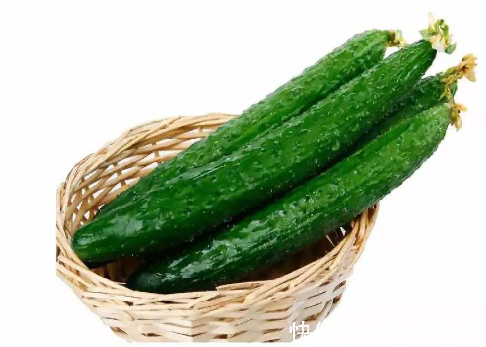 买黄瓜时，别直接拿了就走，记得看清这4点，味道浓郁更可口