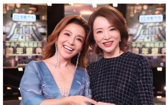 董卿落选十佳主持人,观众:不影响她在央视的位置