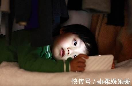 入睡|孩子14岁前,几个睡前坏习惯及时改,以免错过最后一个猛长期