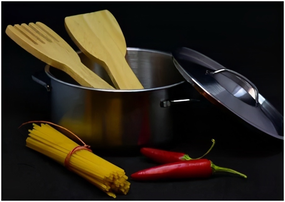 面筋蛋白|这2种挂面吃不得，再便宜也不能买买面条，记住这3点