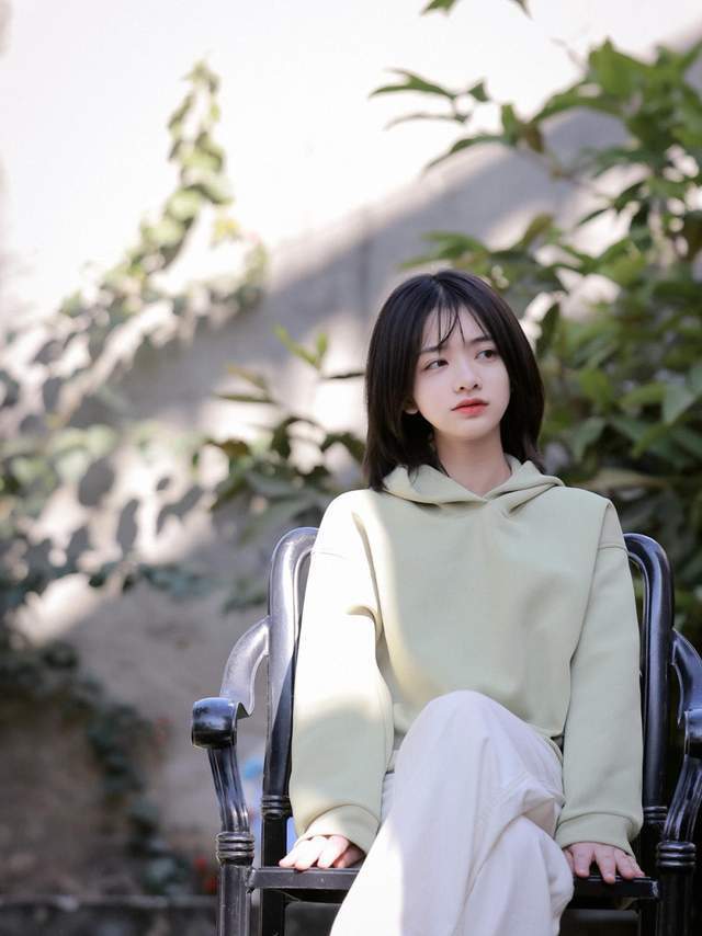 穿搭|早秋想要穿出甜美少女风,这几件外套一定少不了!想不时髦都难