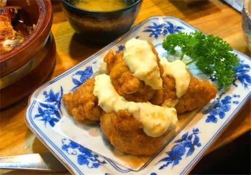 定食|吃遍大连-主食配菜小菜汤,一个盘内托出来,暖心的定食,丰富了你的肠胃~