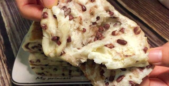 好吃|如果你家里有面粉,你必须试试很容易让它变得柔软和甜美比油条还好吃