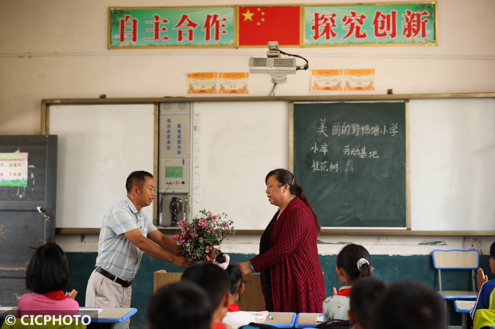 周训超|全心奉献 桃李芬芳